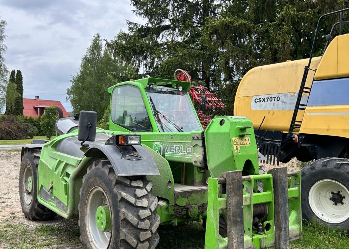 Merlo TF55 teleskooplaaduri DPF tahmafiltri ja EGR klapi eemaldamine.