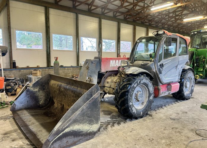 Manitou MLT840 teleskooplaaduri DPF tahmafiltri ja EGR klapi eemaldus.