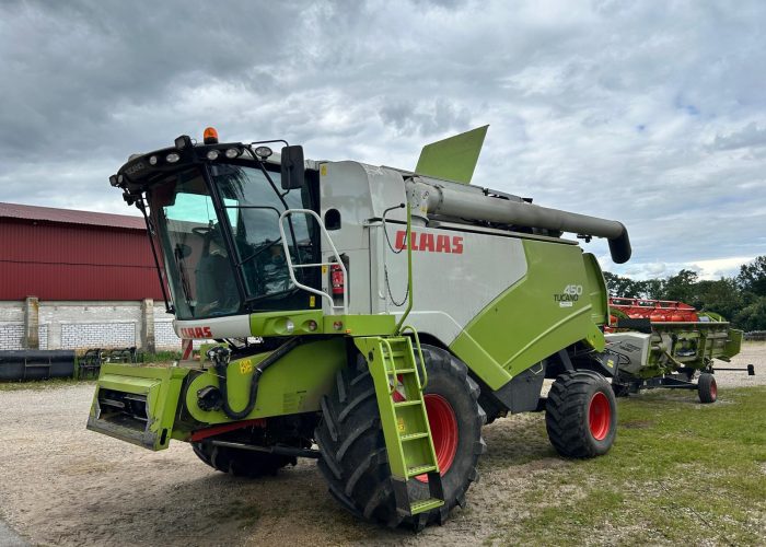 Claas Tucano 450 kombaini AdBlue, tahmafiltri ja EGR klapi eemaldus.