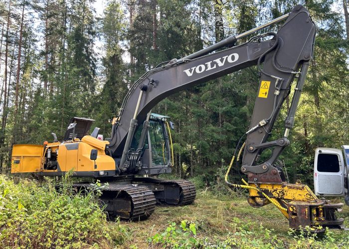 Volvo EC160DL ekskavaatori DPF tahmafiltri ja EGR klapi eemaldus.